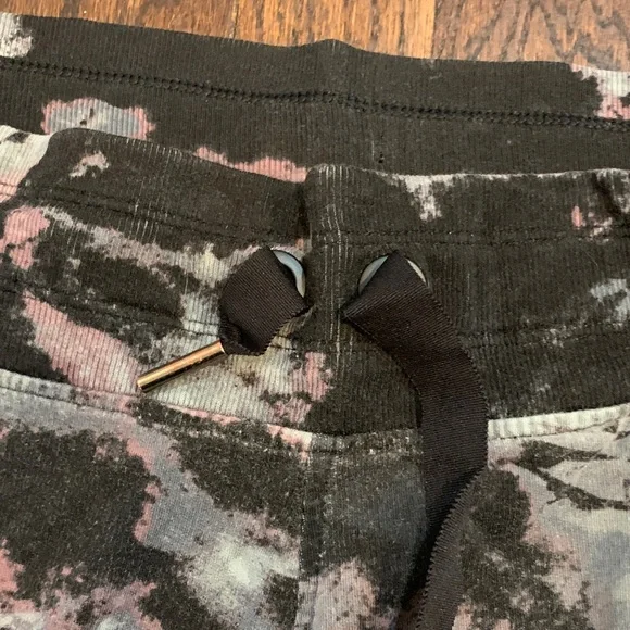Athleta Black and Pink Camo Joggers - Picture 2 of 6